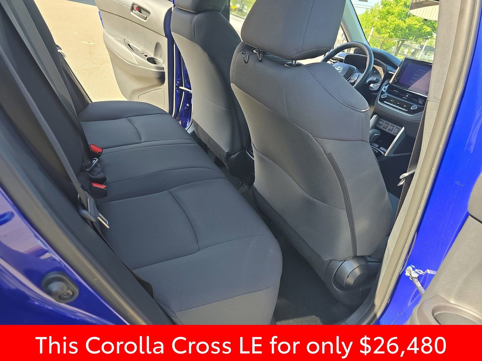 Used 2024 Toyota Corolla Cross LE image 17