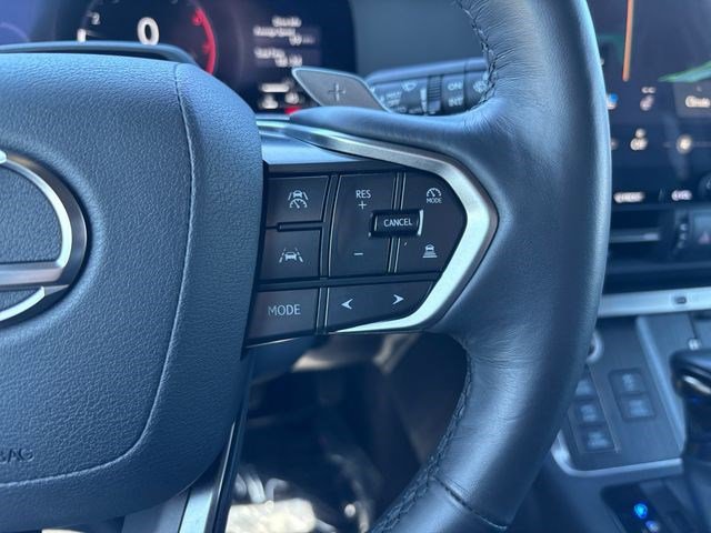 Used 2025 Lexus GX 550 w/ Accessory Package (CT) image 28