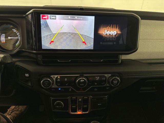 Used 2024 Jeep Wrangler Unlimited Sahara w/ Technology Group image 22