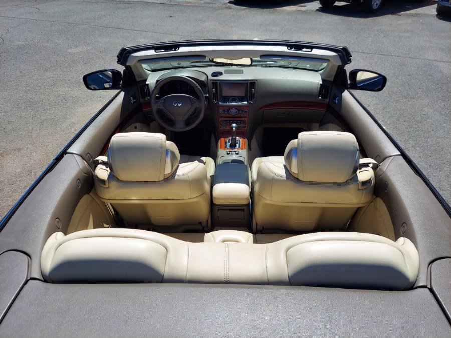 Used 2009 INFINITI G37 Convertible w/ Premium Pkg RWD image 16