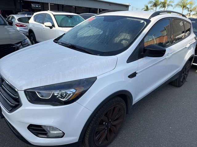 Used 2018 Ford Escape SE w/ SE Sport Appearance Package AWD/4WD image 2