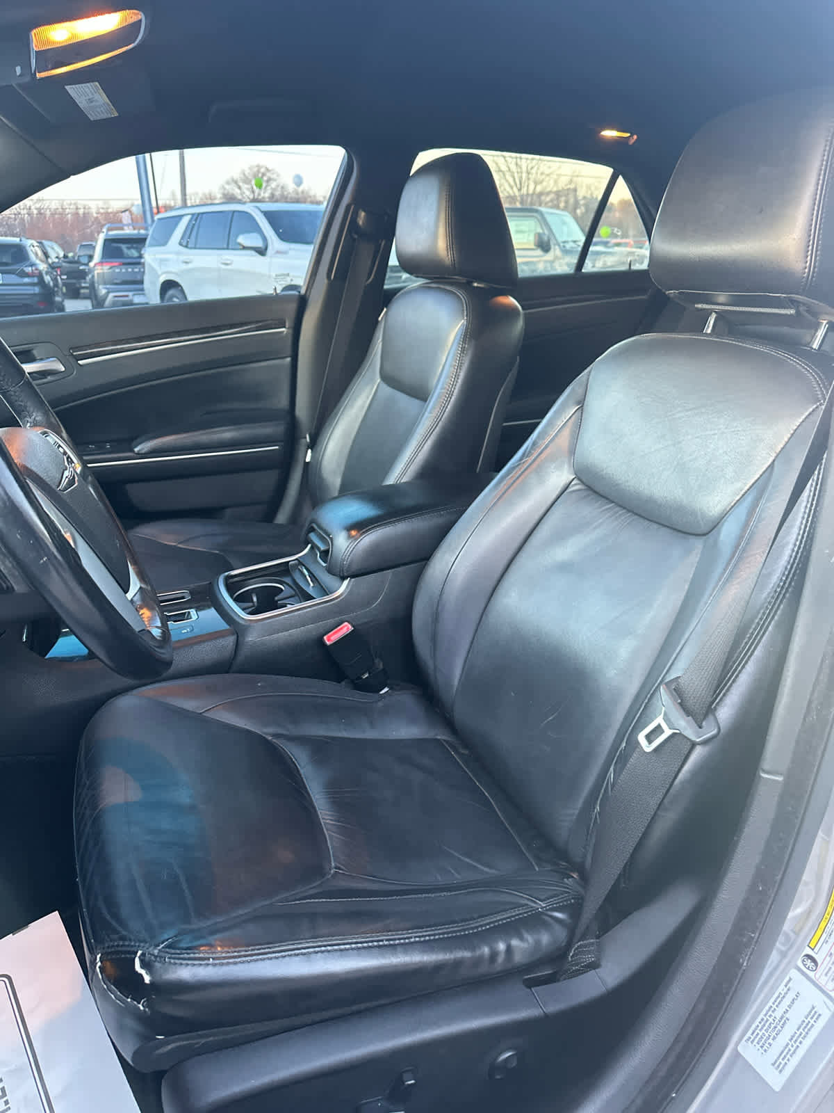 Used 2011 Chrysler 300 Limited image 11