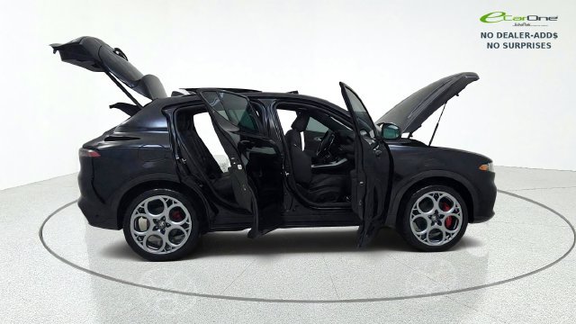 Used 2024 Alfa Romeo Tonale Veloce AWD/4WD image 19