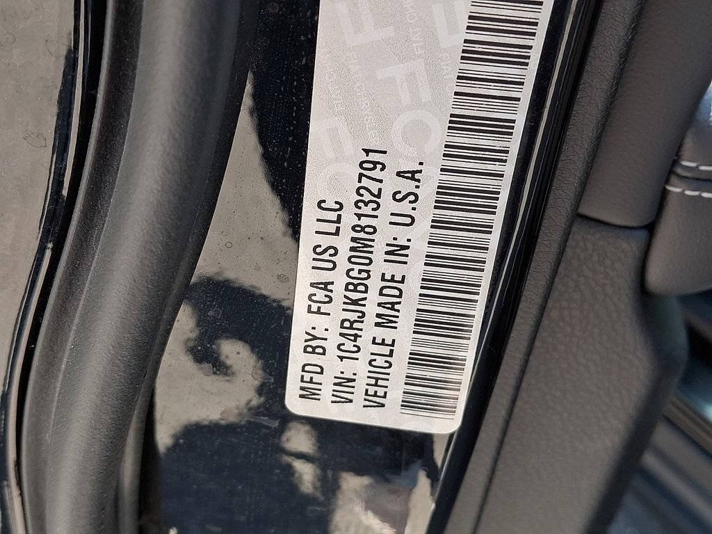 Used 2021 Jeep Grand Cherokee L Limited AWD/4WD image 30