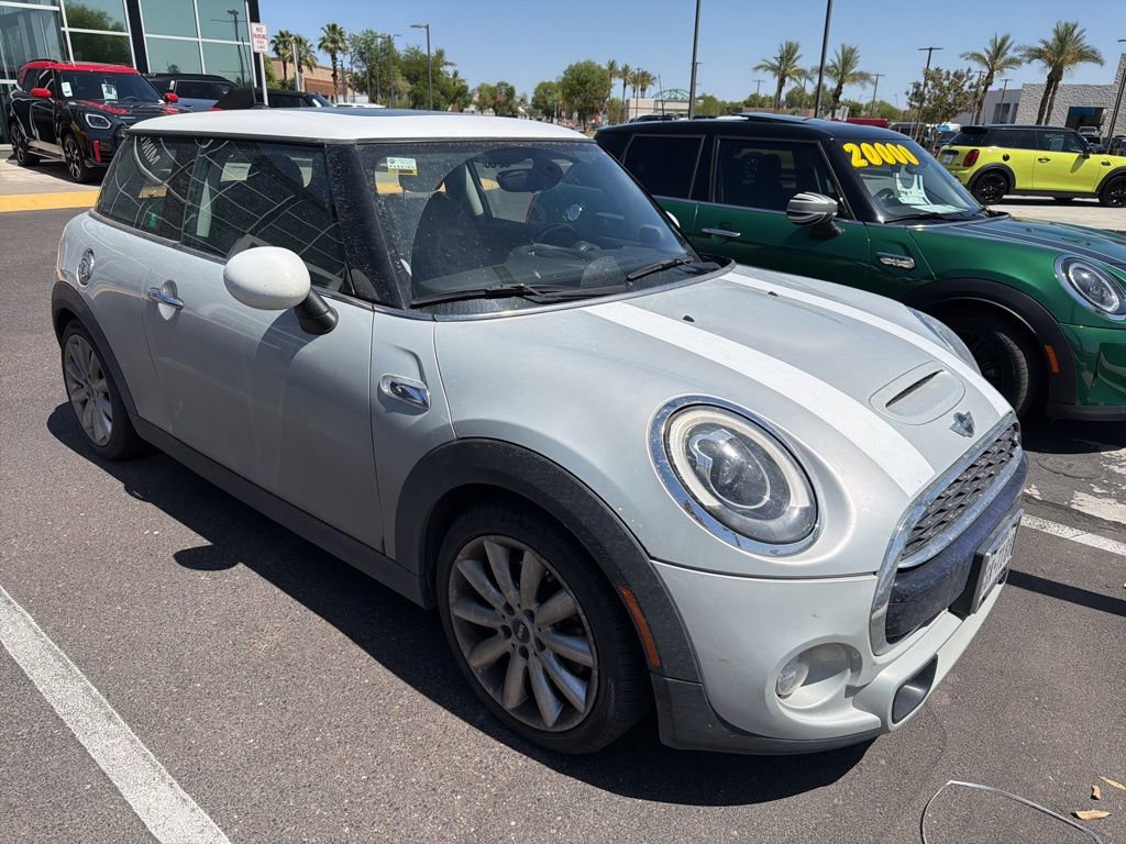 Used 2015 MINI Cooper S image 2