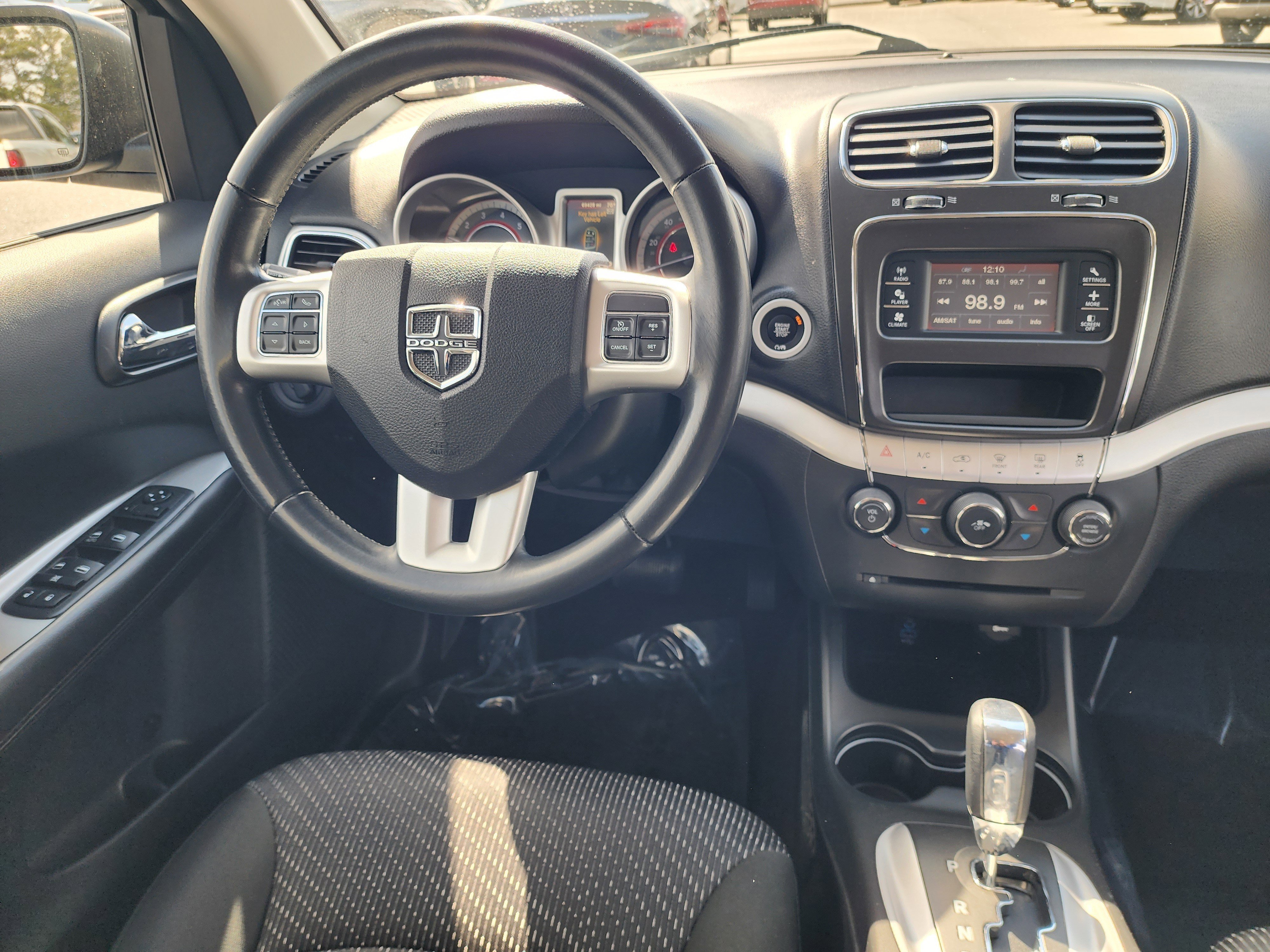 Used 2020 Dodge Journey SE w/ SE Popular Equipment Group image 13