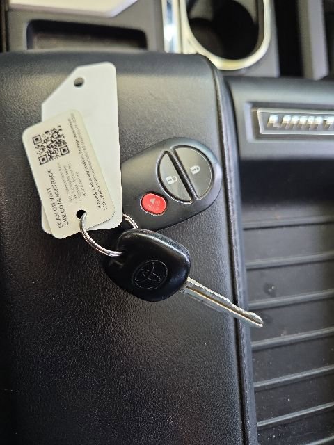 Used 2016 Toyota Tundra Limited AWD/4WD image 10