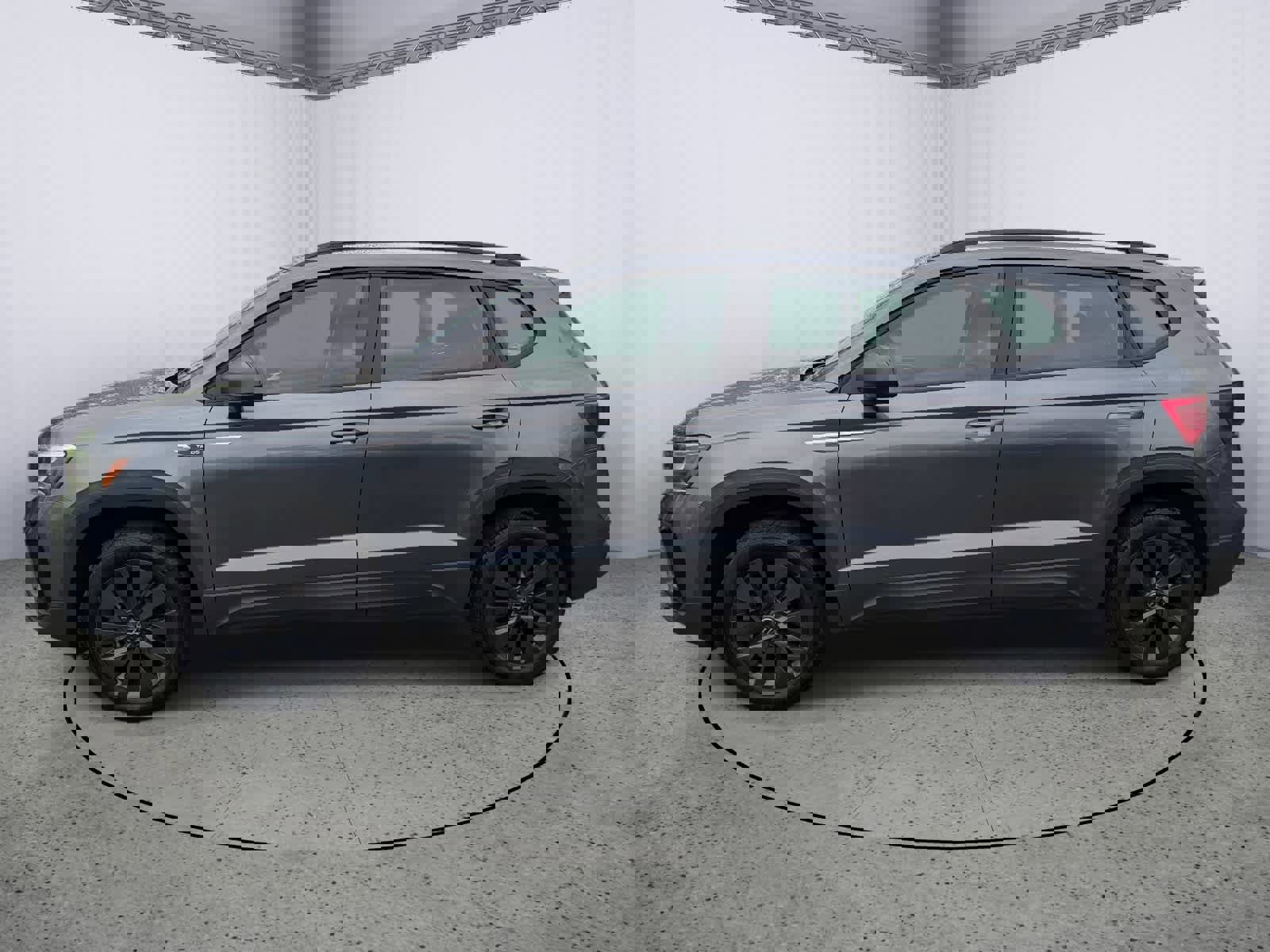 Used 2022 Volkswagen Taos S image 5