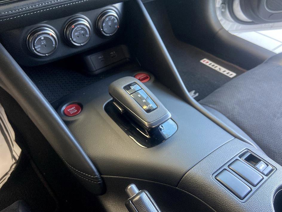 Certified 2024 Nissan Z NISMO w/ Floor Mat Package image 13