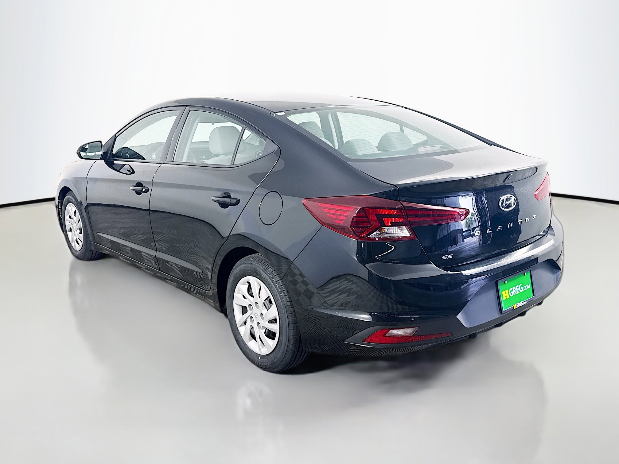 Used 2020 Hyundai Elantra SE FWD image 7