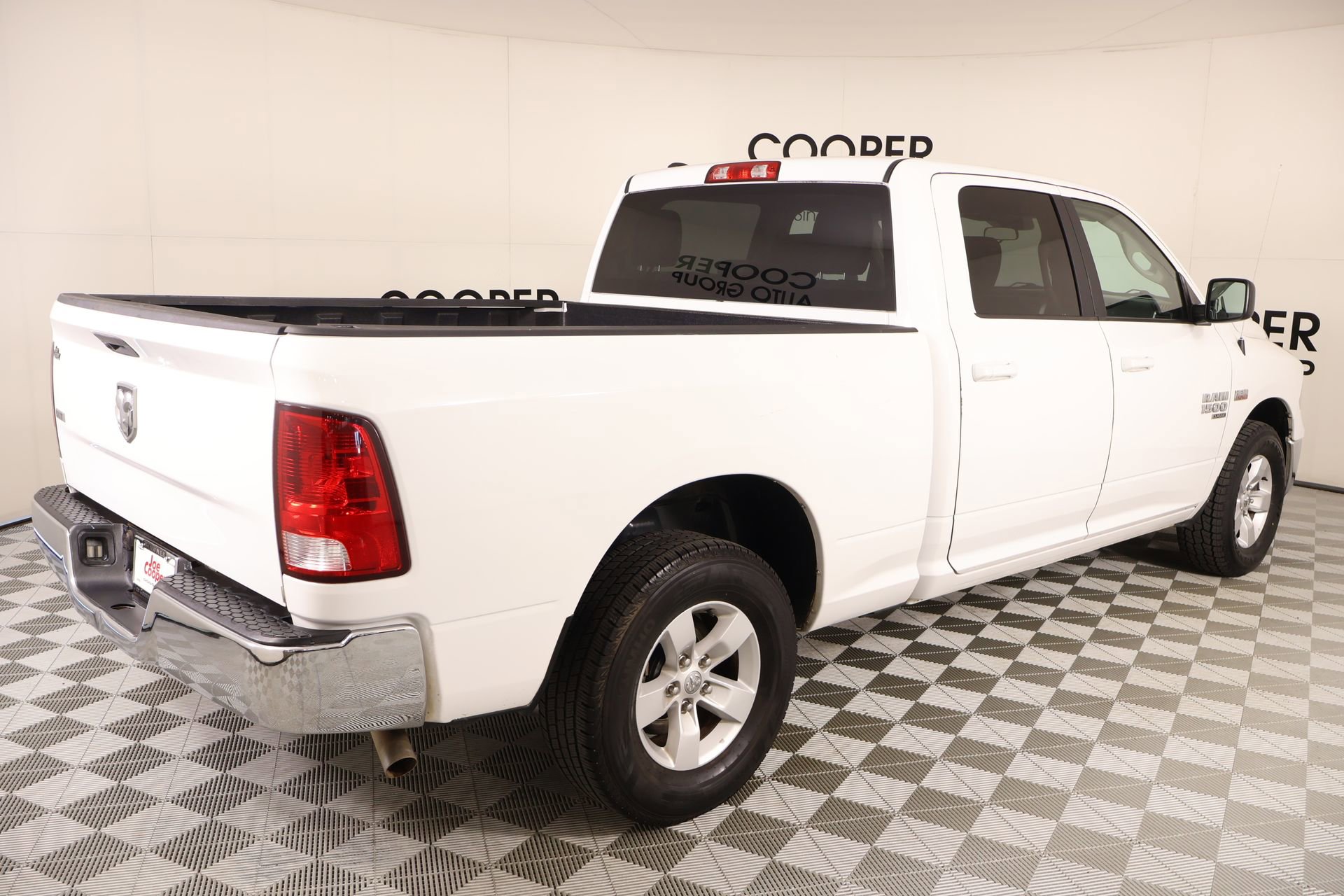 Used 2021 RAM 1500 Classic SLT image 19