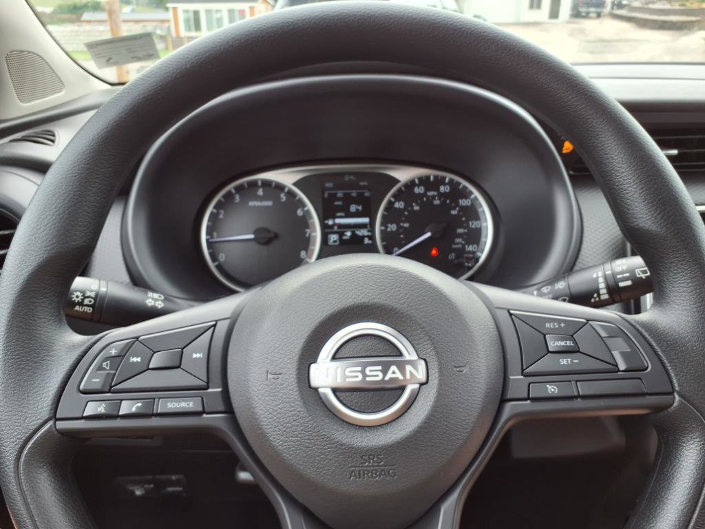 New 2025 Nissan Kicks Play S FWD image 24