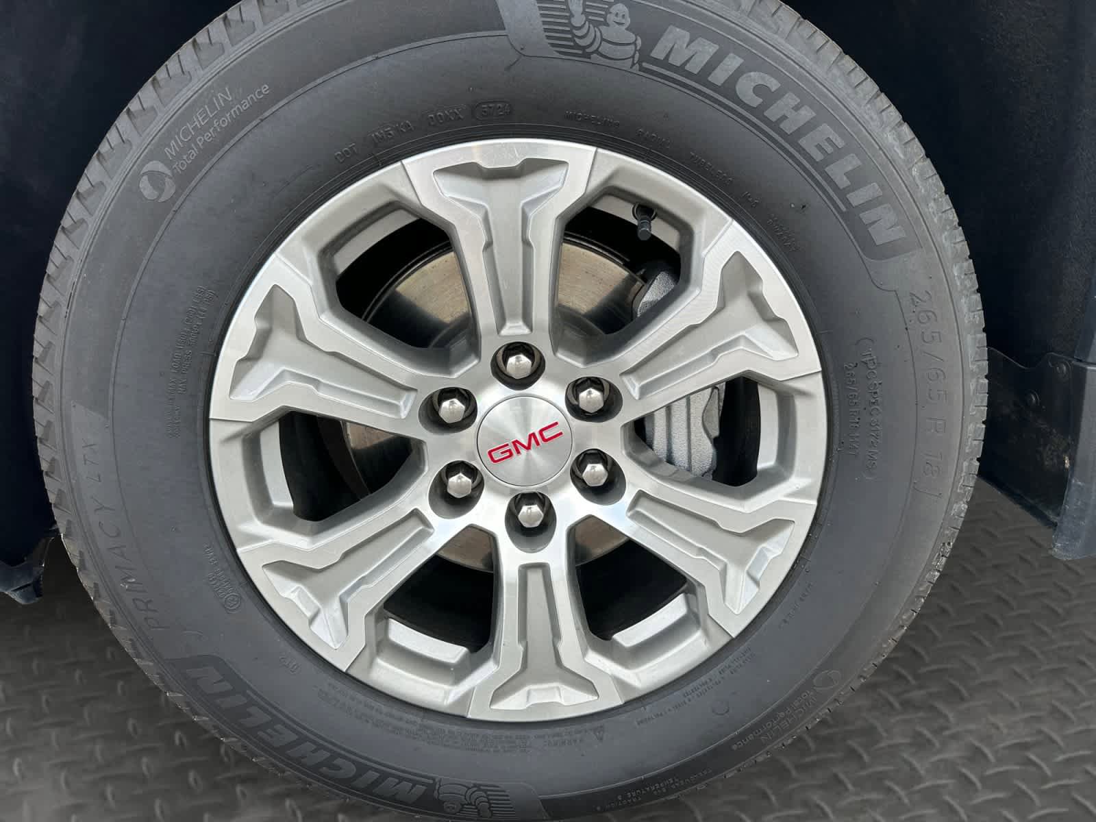 Used 2025 GMC Sierra 1500 SLT AWD/4WD image 9