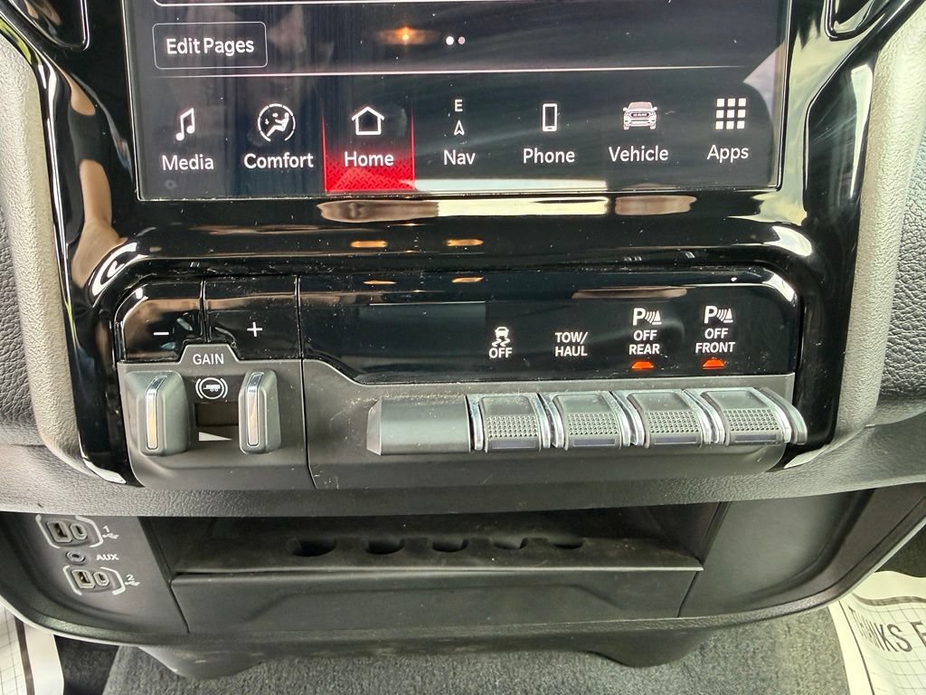 Used 2026 RAM 2500 Big Horn AWD/4WD image 7