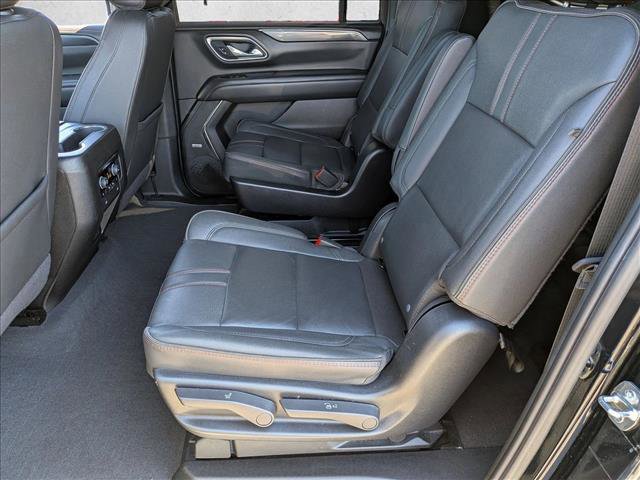 Used 2024 Chevrolet Suburban RST w/ Luxury Package AWD/4WD image 25