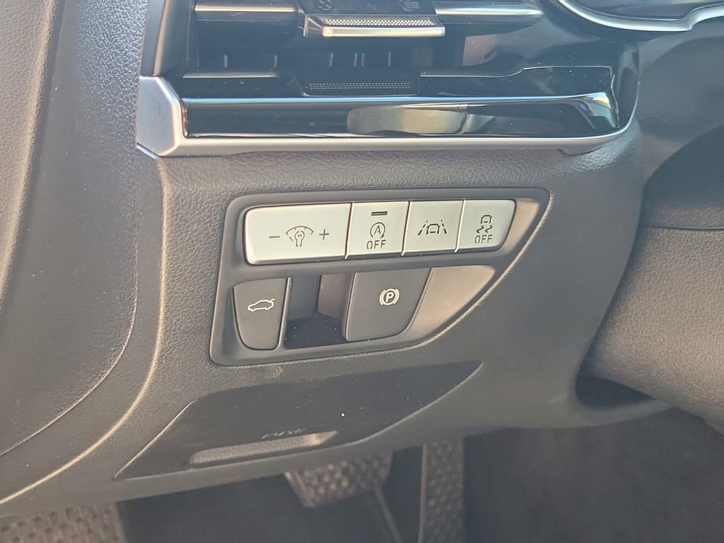 Used 2021 Genesis G80 2.5T image 24