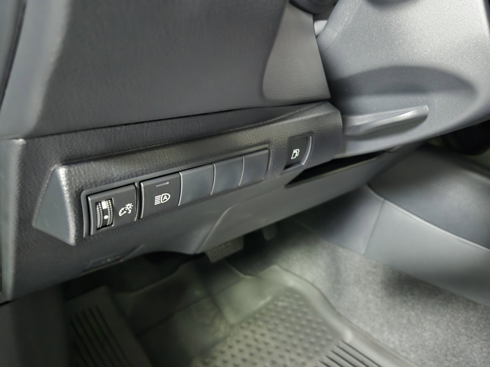 New 2026 Toyota Corolla Hybrid Sedan image 16