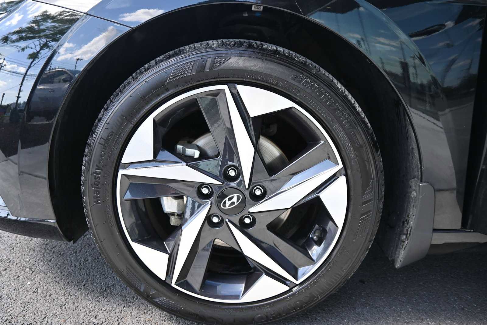 Certified 2023 Hyundai Elantra SEL w/ Convenience Package FWD image 21