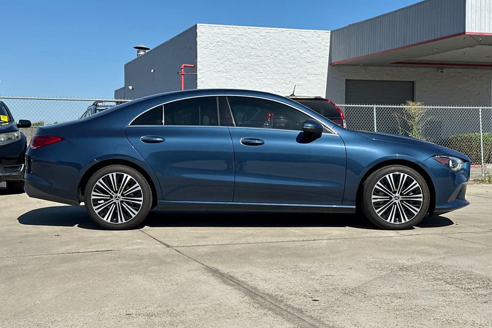 Used 2023 Mercedes-Benz CLA 250 image 2