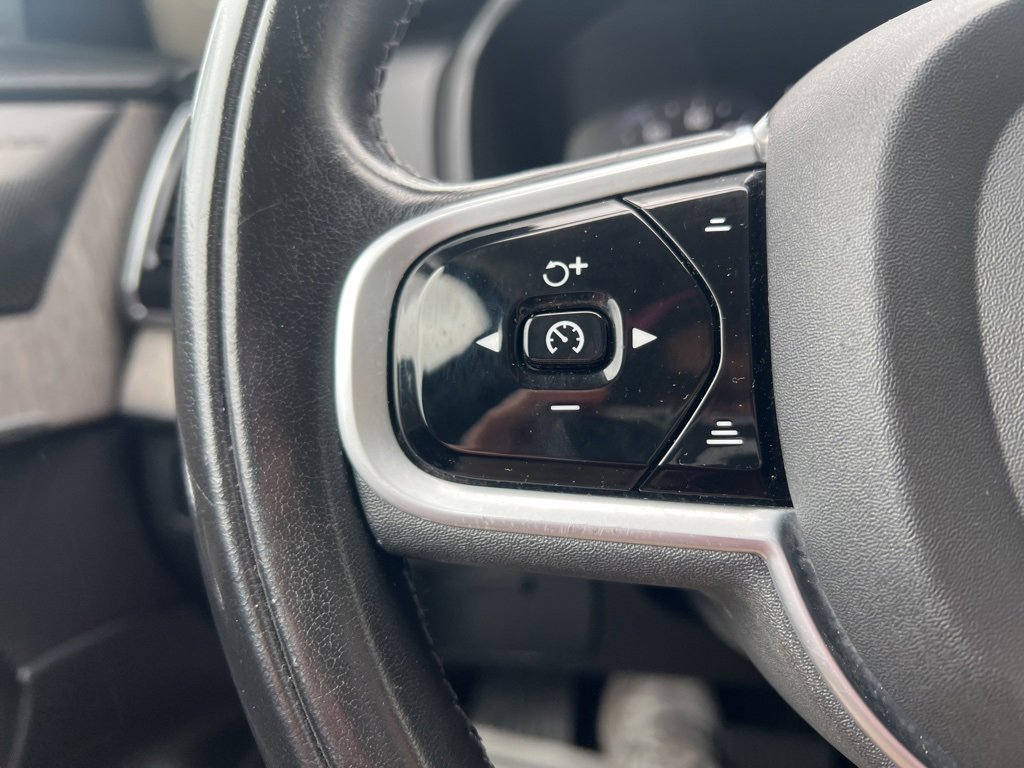 Used 2022 Volvo XC90 T6 Inscription w/ Lounge Package image 18
