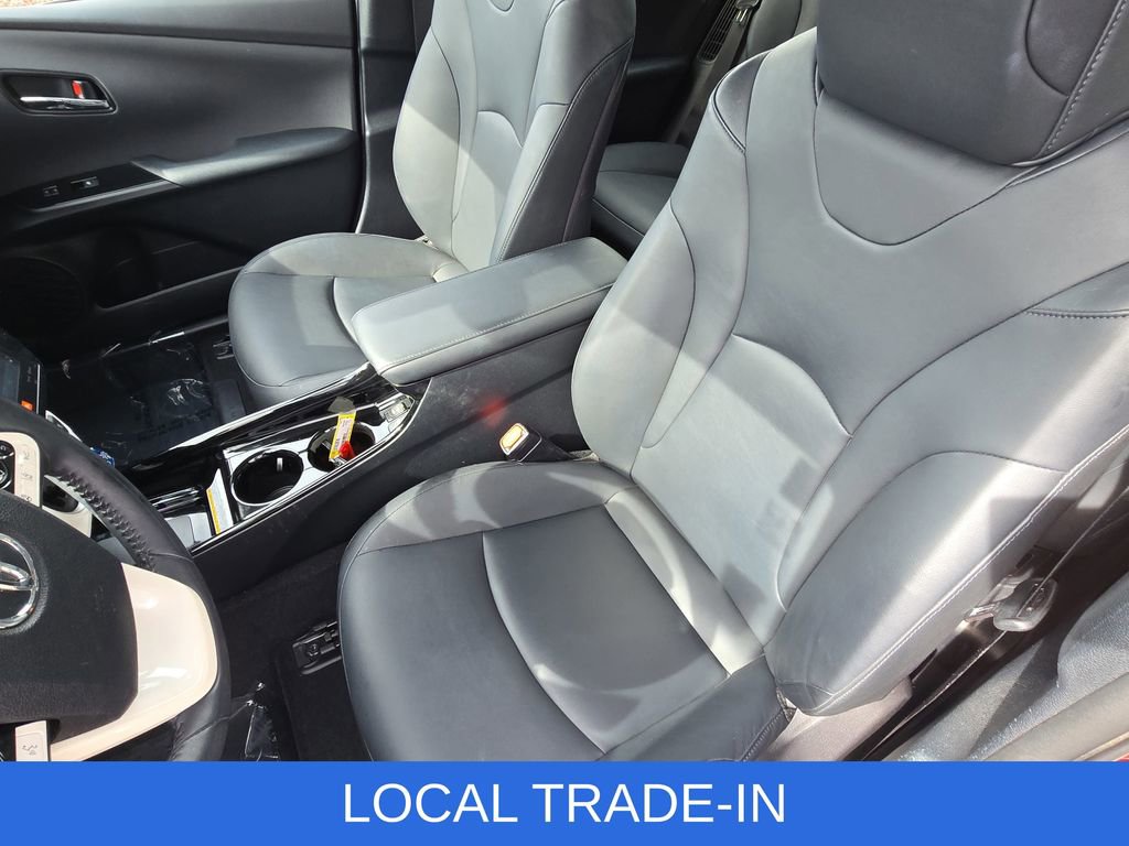 Used 2017 Toyota Prius Prime Advanced w/ Carpet Mat Package image 17