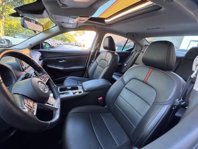 Used 2022 Nissan Sentra SR w/ SR Premium Package FWD image 26