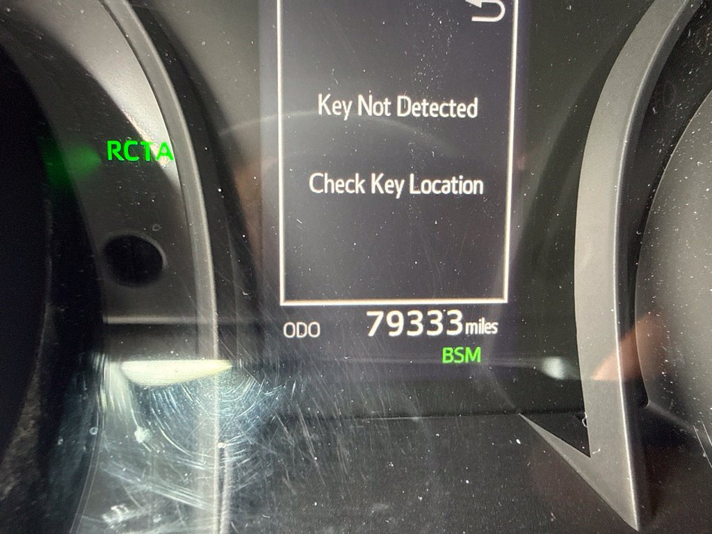 Used 2019 Toyota Camry SE w/ Convenience Package FWD image 12