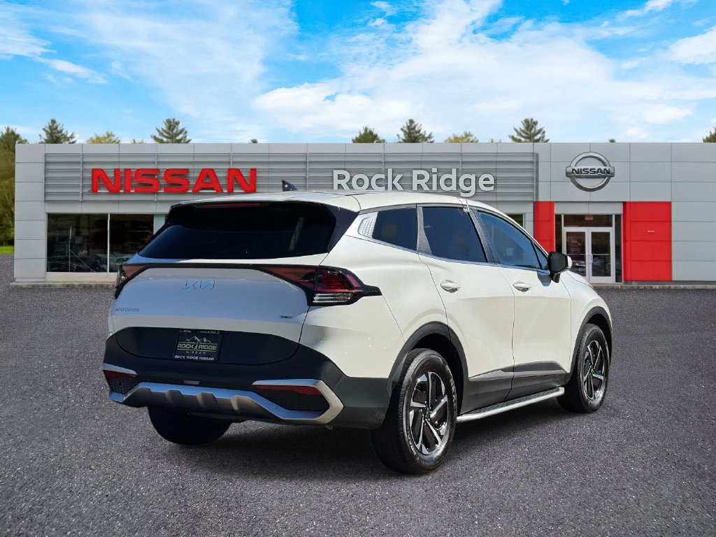 Used 2024 Kia Sportage EX AWD/4WD image 5