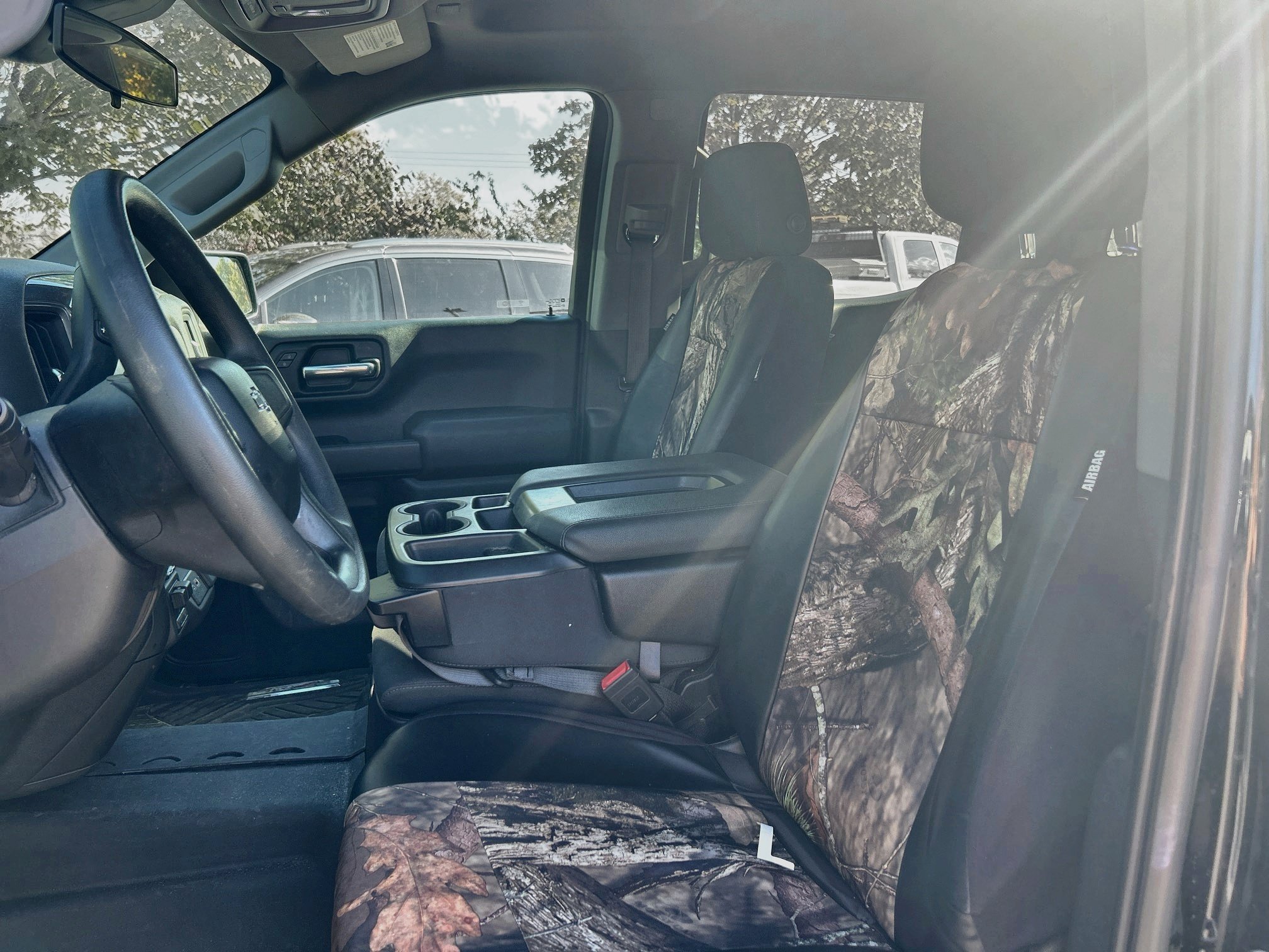 Used 2023 Chevrolet Silverado 1500 Custom Trail Boss w/ LPO, Dark Essentials Package AWD/4WD image 7