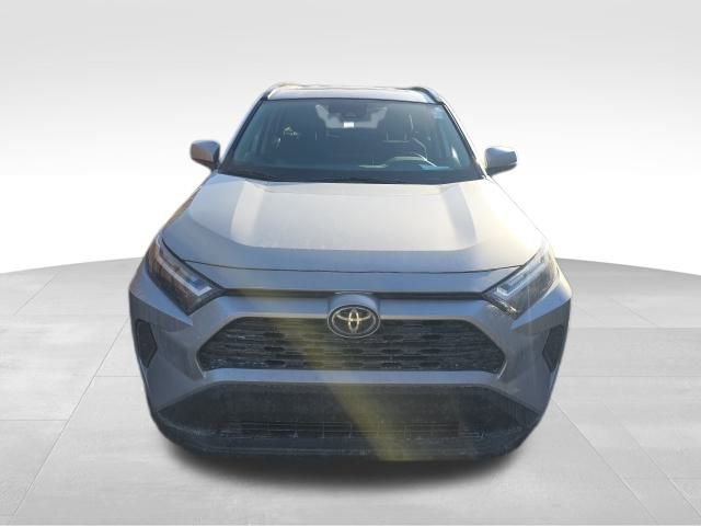 Used 2023 Toyota RAV4 XLE w/ Convenience Package image 9