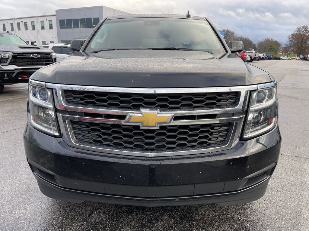 Used 2015 Chevrolet Suburban LT image 2