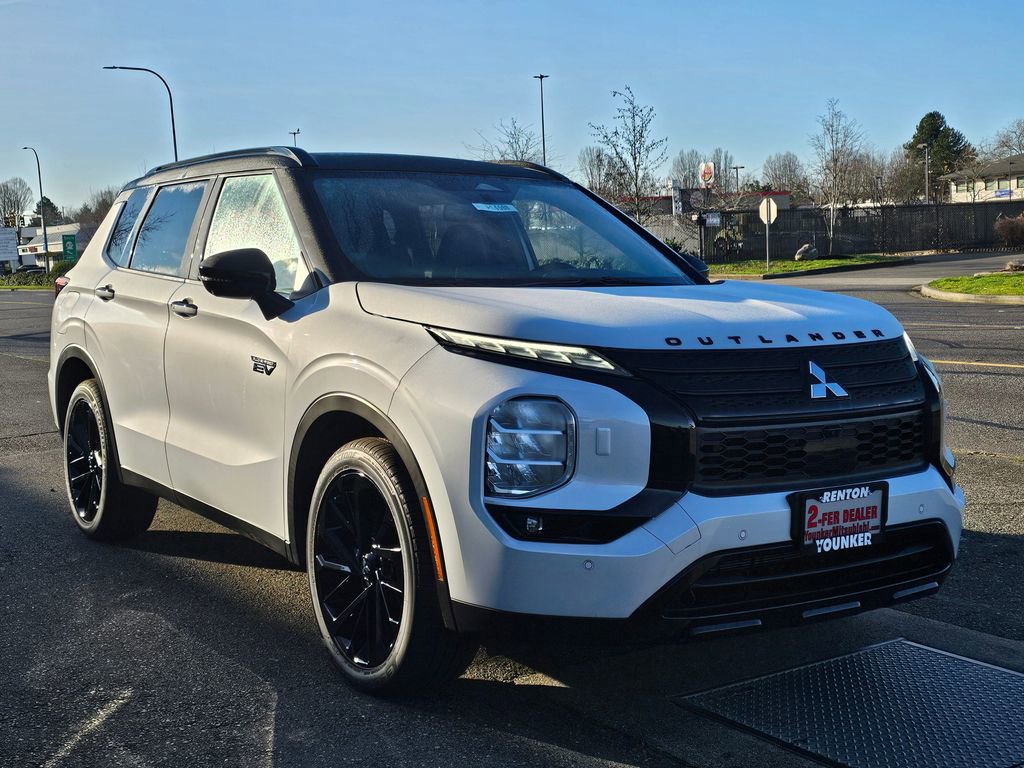 New 2025 Mitsubishi Outlander SEL Black Edition image 3
