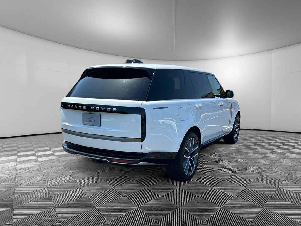 New 2026 Land Rover Range Rover Long Wheelbase SE AWD/4WD image 4