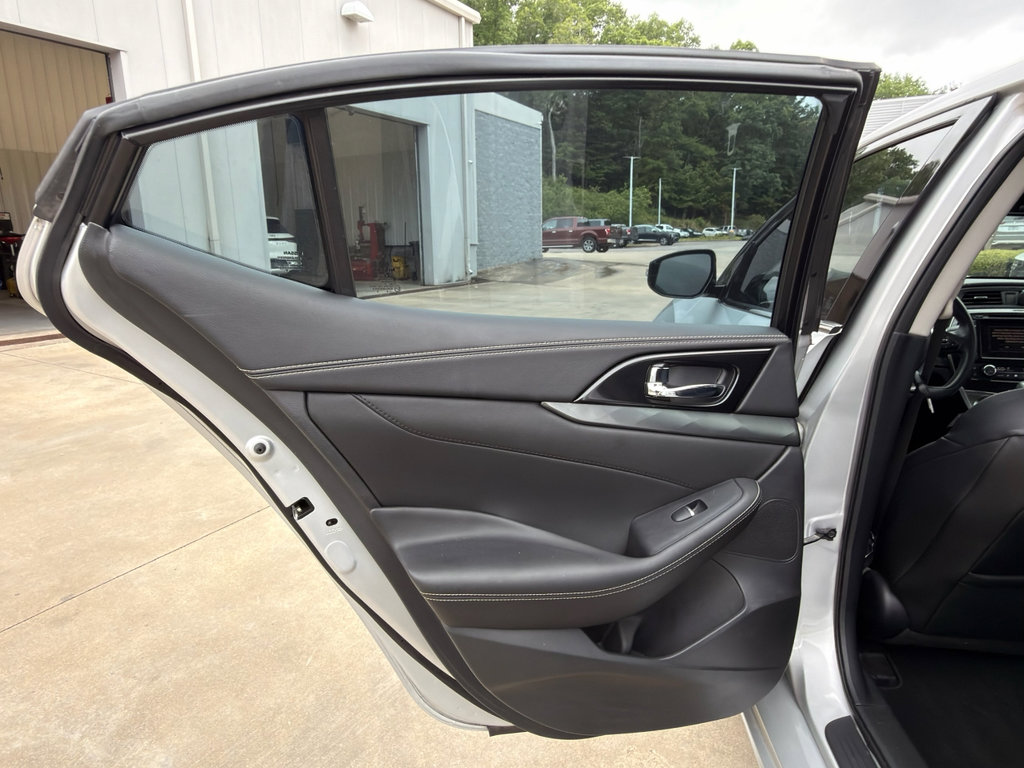 Used 2019 Nissan Maxima 3.5 SV w/ Floor Mat Group FWD image 22