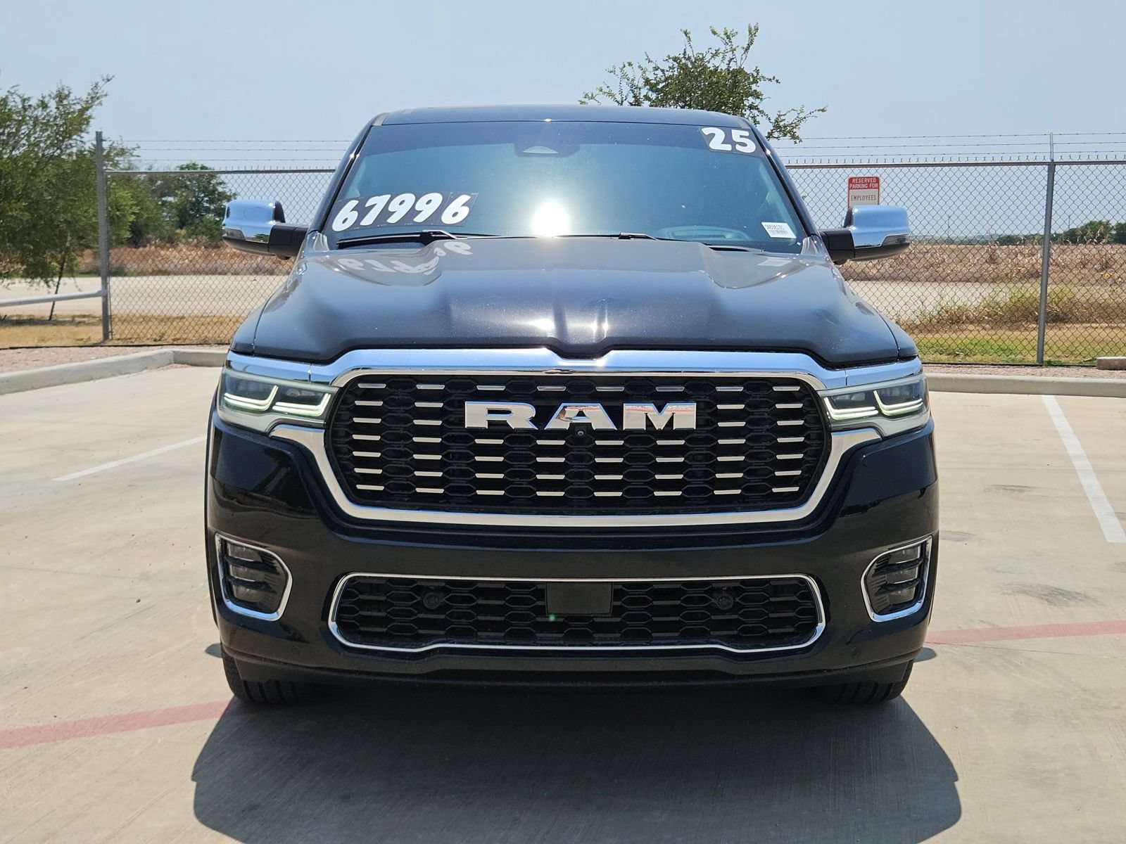 Used 2025 RAM 1500 Tungsten AWD/4WD image 8