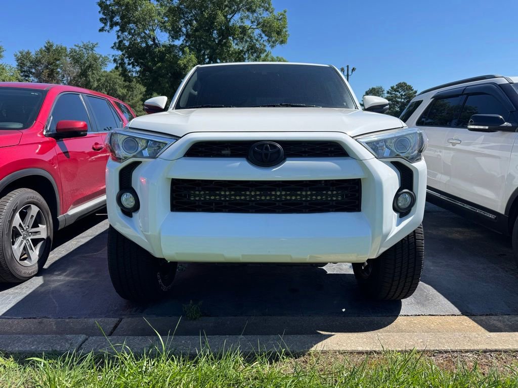 Used 2019 Toyota 4Runner SR5 Premium AWD/4WD image 9