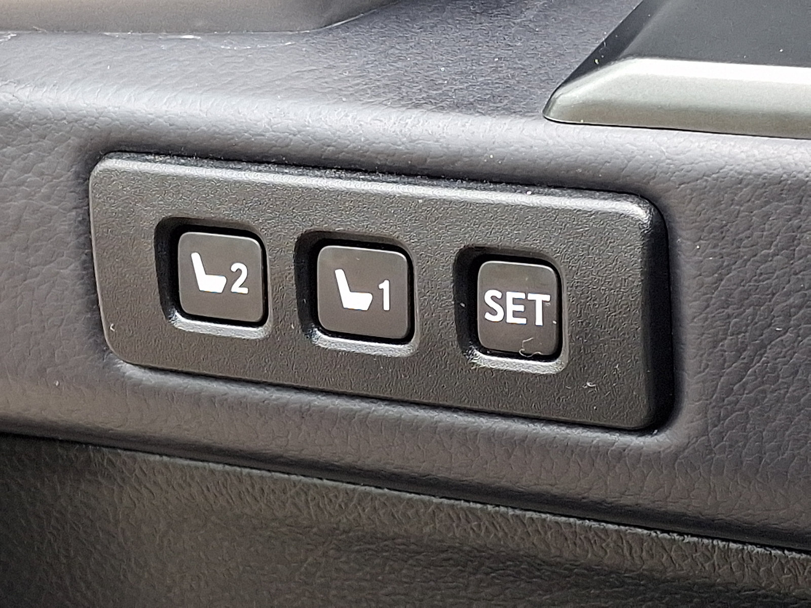 Certified 2023 Lexus GX 460 Premium w/ Premium Package AWD/4WD image 26