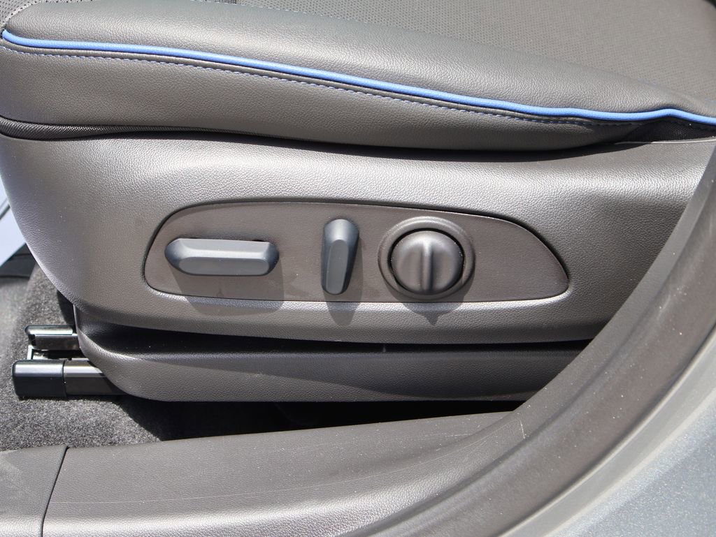 Used 2026 Buick Encore GX Sport Touring w/ Advanced Technology Package AWD/4WD image 25