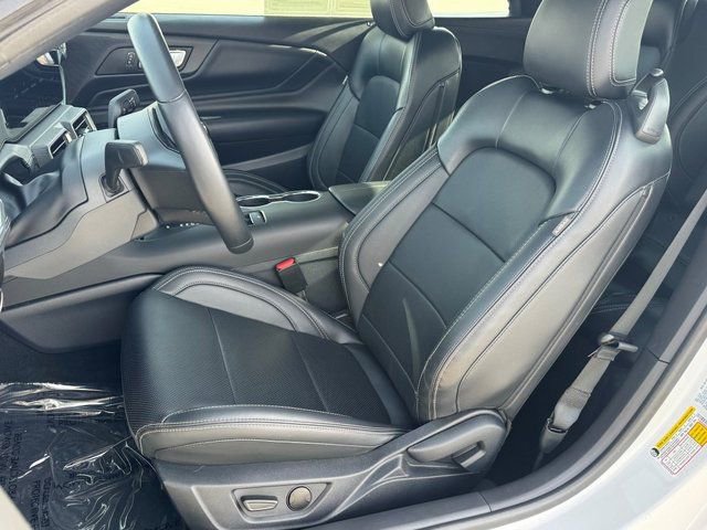 Used 2025 Ford Mustang Premium image 16