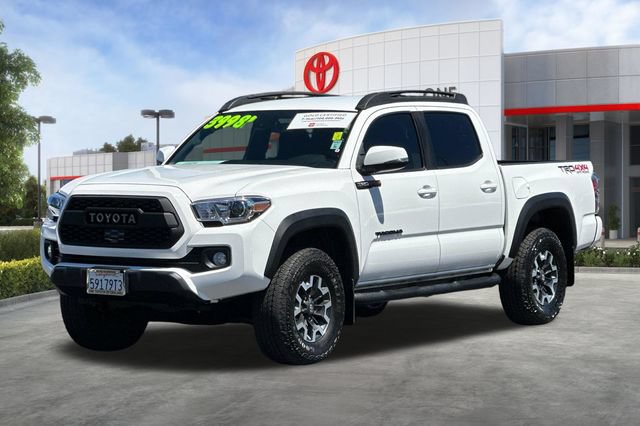 Certified 2023 Toyota Tacoma TRD Off-Road w/ Technology Package AWD/4WD image 10