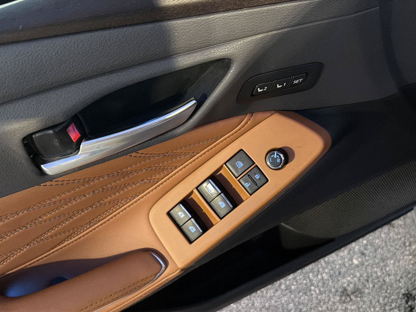 Used 2019 Toyota Avalon Limited w/ Advanced Safety Package FWD image 35