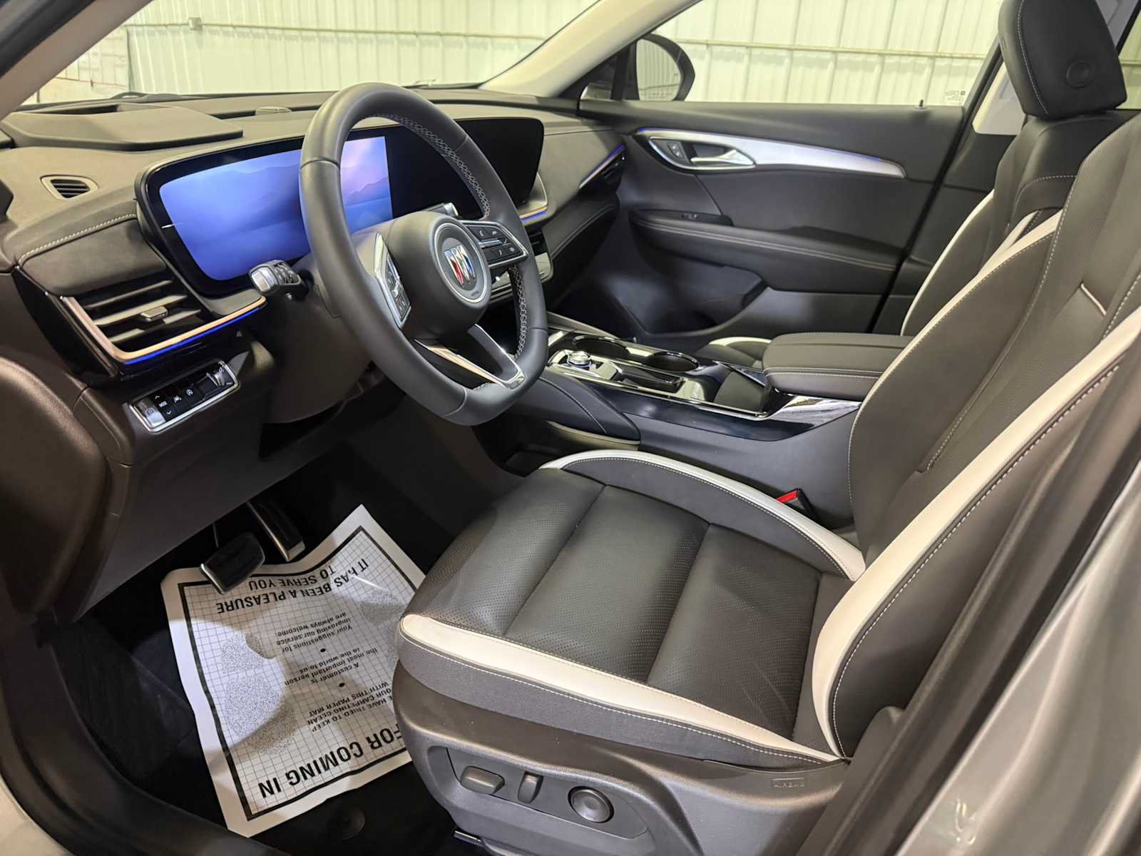 Used 2024 Buick Envision Sport Touring AWD/4WD image 19