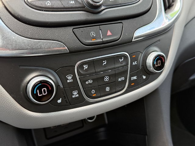 Used 2024 Chevrolet Equinox LT FWD image 16