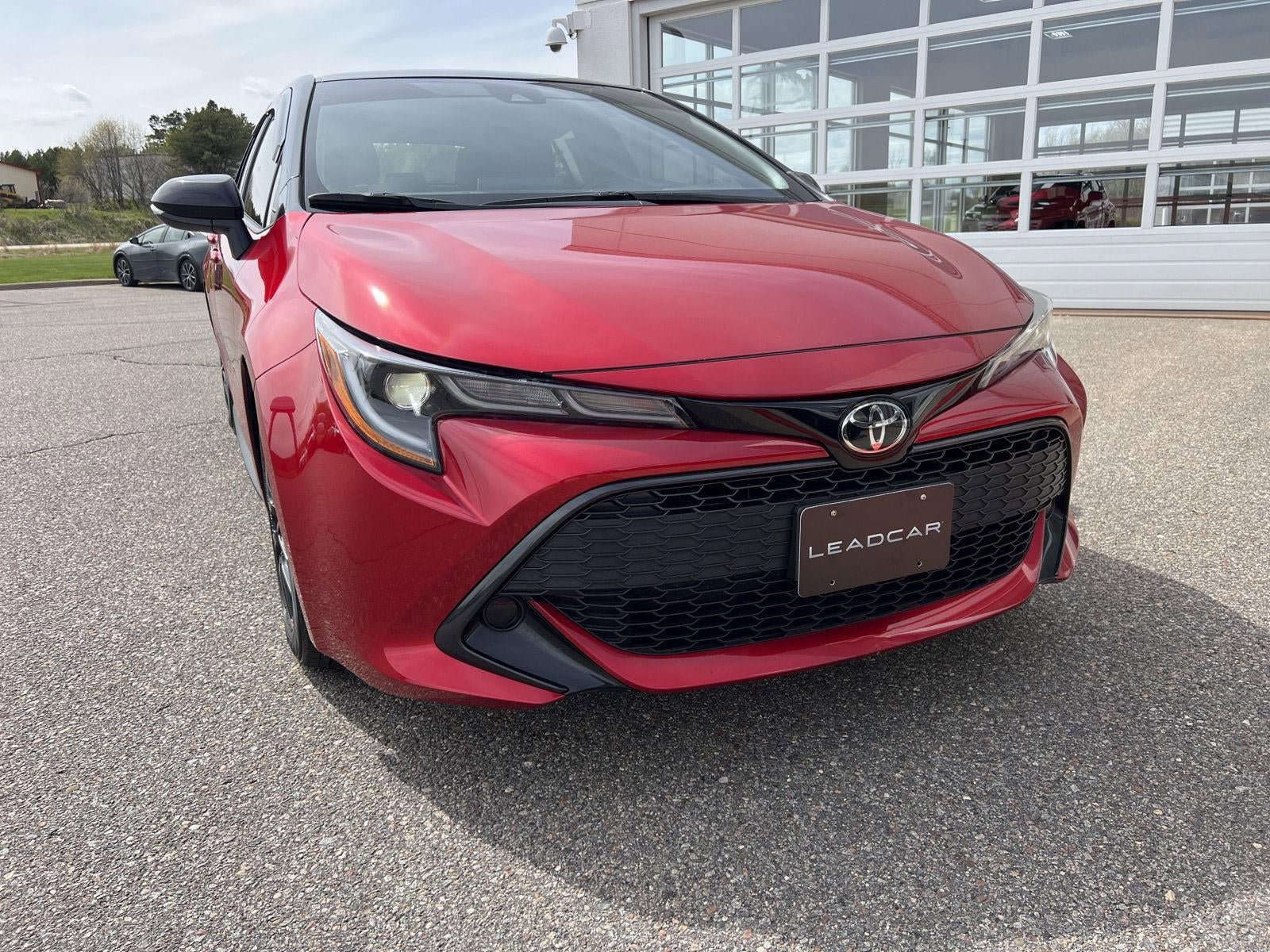 Used 2022 Toyota Corolla SE w/ SE Preferred Package FWD image 7