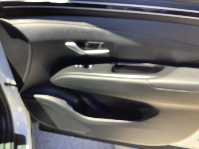 Certified 2023 Hyundai Tucson SEL AWD/4WD image 17