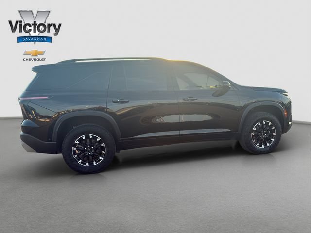 Used 2025 Chevrolet Traverse Z71 w/ Enhanced Driving Package AWD/4WD image 7