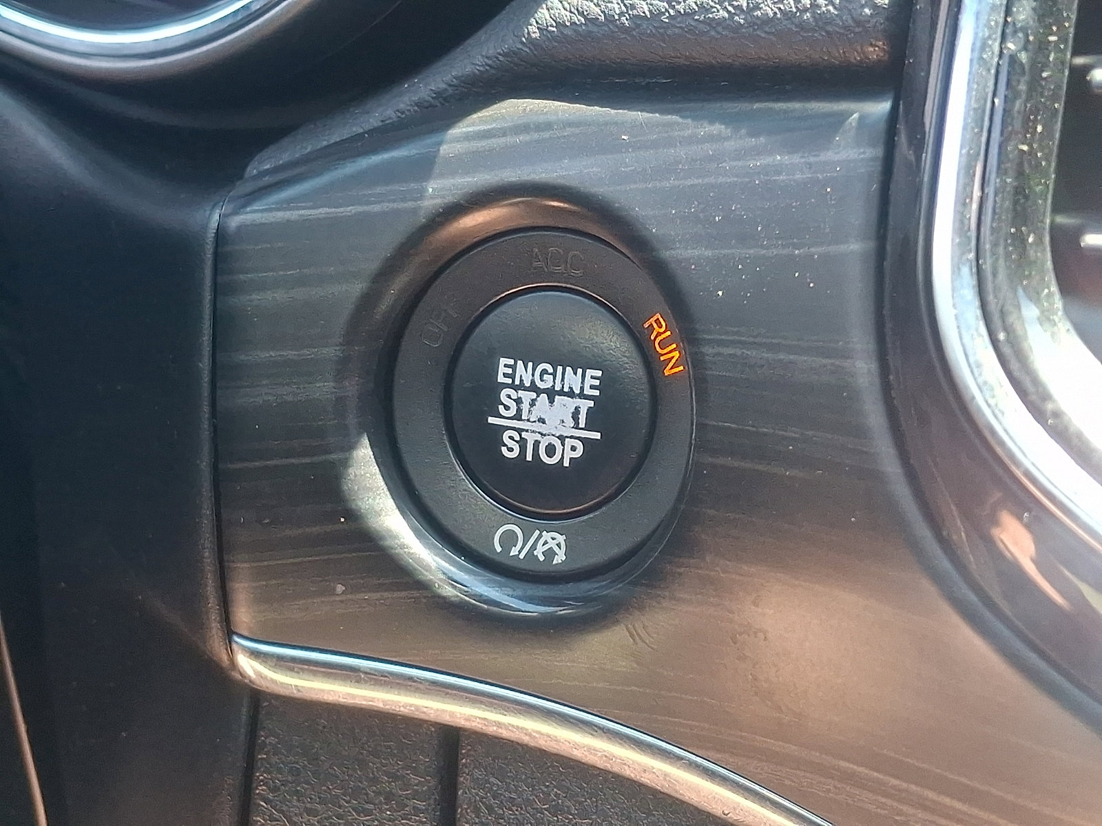 Used 2019 Jeep Grand Cherokee Limited AWD/4WD image 24