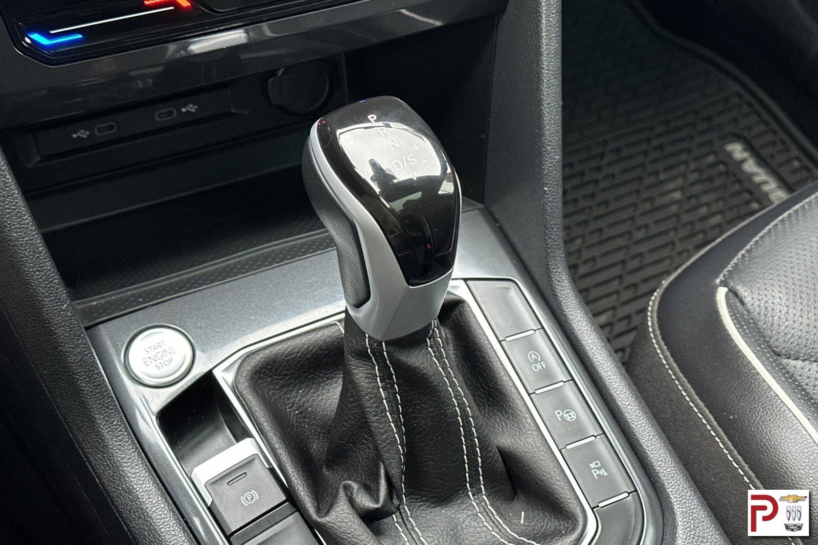 Used 2024 Volkswagen Tiguan SEL R-Line image 28