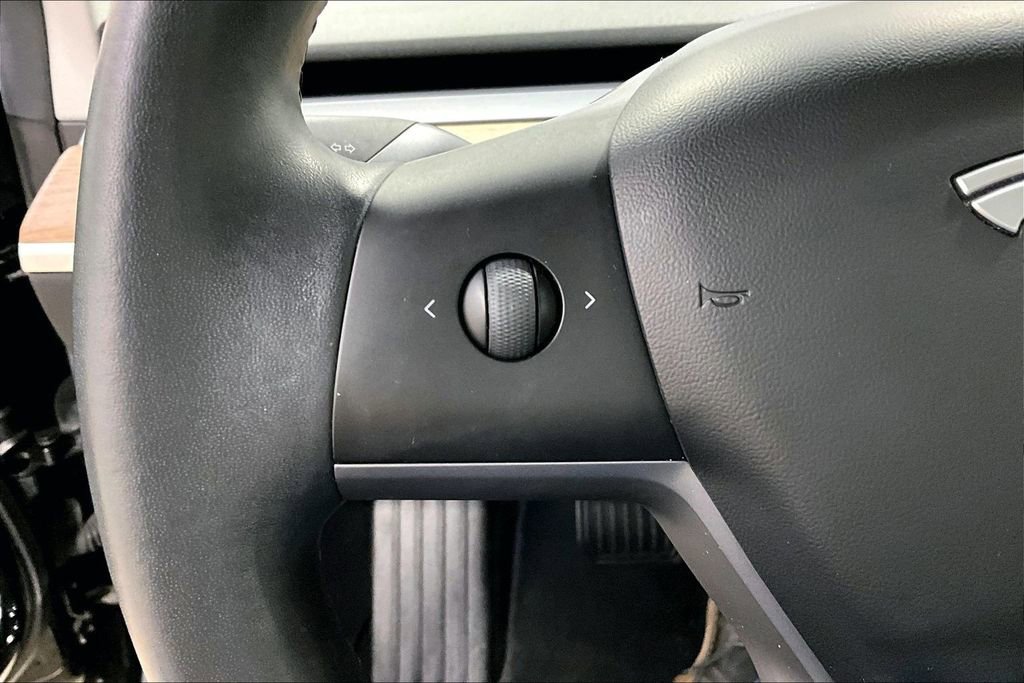 Used 2019 Tesla Model 3 Long Range image 11