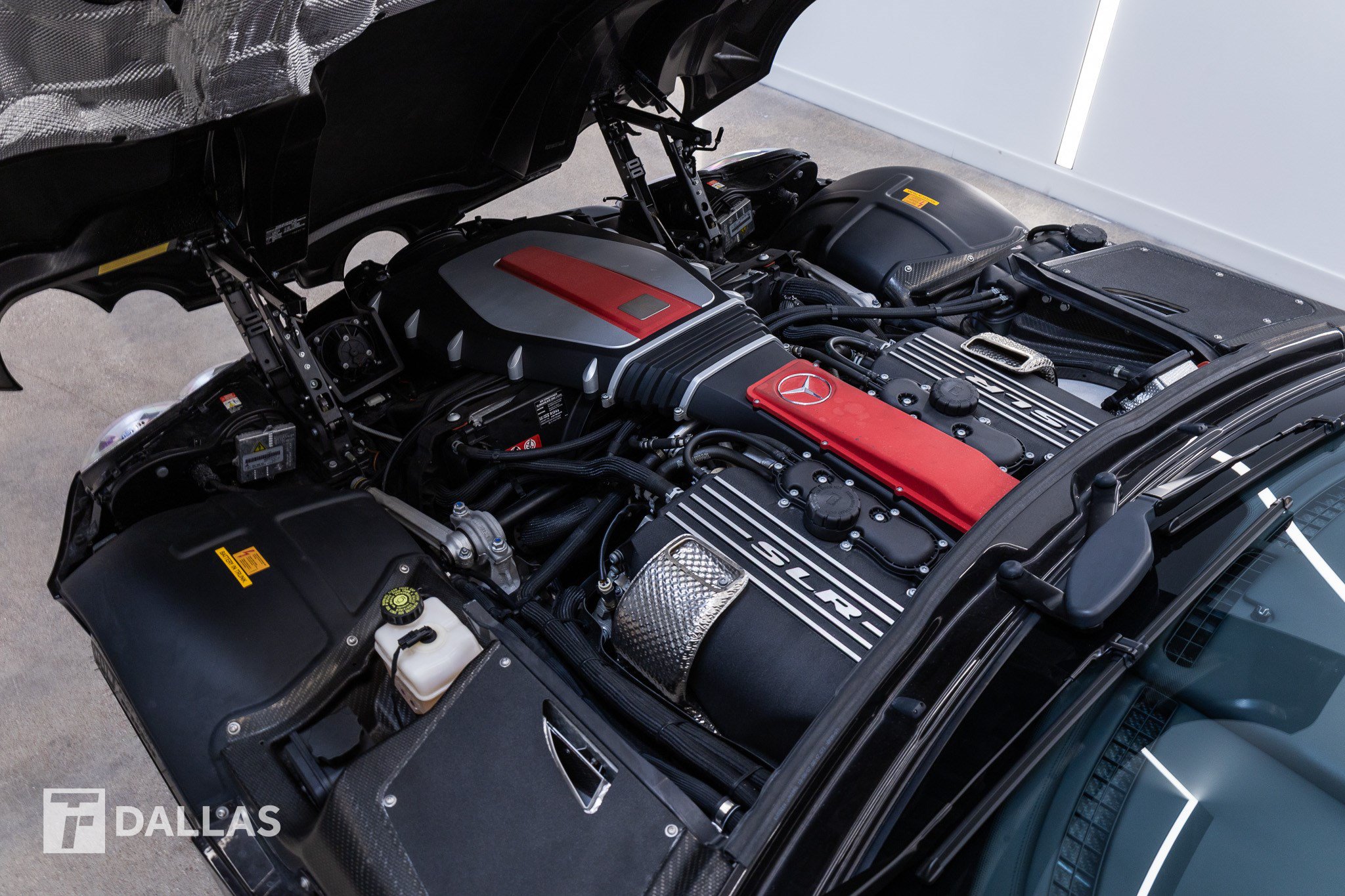 Used 2008 Mercedes-Benz SLR image 6
